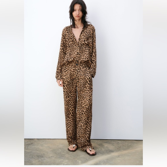 NWT! Zara Leopard Print  Set 😍 Size L - Picture 1 of 7